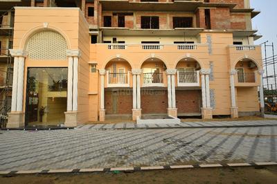 Gallery Cover Image of 2140 Sq.ft 3 BHK Apartment for buy in Gomti Nagar for 12500000