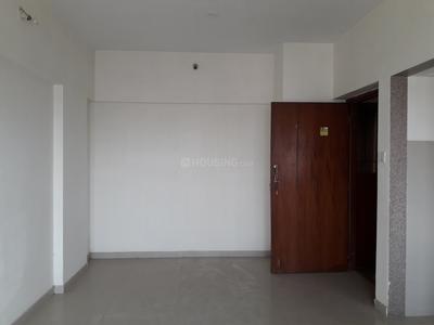 Gallery Cover Image of 810 Sq.ft 2 BHK Apartment for buy in Thane West for 9000000