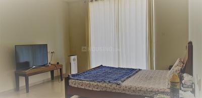 Gallery Cover Image of 1200 Sq.ft 1 BHK Apartment for buy in DLF Phase 3 for 4000000