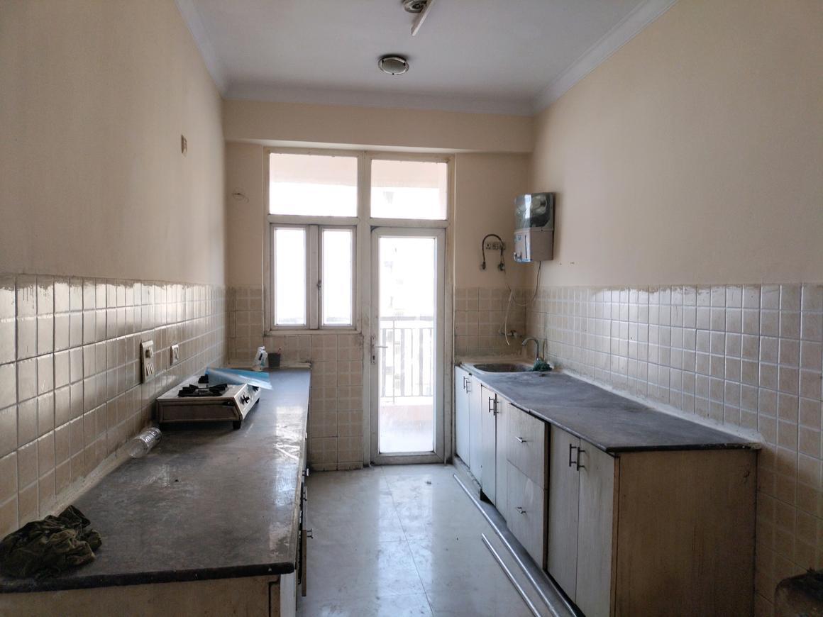 Saviour Greenisle - Image 17