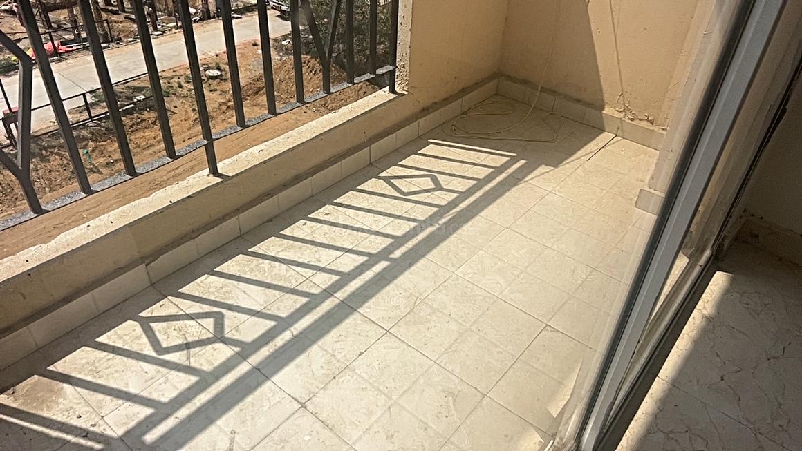 MRG The Balcony - Image 16