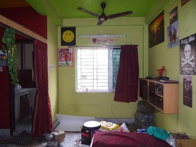 Gallery Cover Image of 720 Sq.ft 2 BHK Apartment for buy in Kriti Apartments, Jadavpur for 4000000