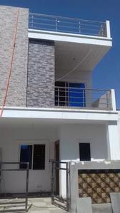 Gallery Cover Image of 1500 Sq.ft 3 BHK Independent House for buy in Nipania for 4800000