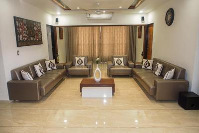 Gallery Cover Image of 3300 Sq.ft 4 BHK Apartment for buy in Hari Nagar for 21500000