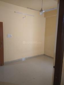 Gallery Cover Image of 1000 Sq.ft 3 BHK Apartment for buy in Iqbal Plaza, Toli Chowki for 3900000