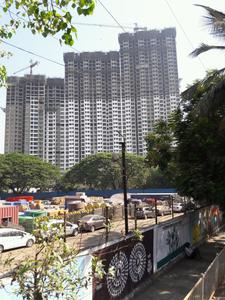 Gallery Cover Image of 1325 Sq.ft 2 BHK Apartment for buy in Kanjurmarg West for 20000000