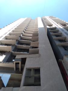 Gallery Cover Image of 884 Sq.ft 2 BHK Apartment for buy in Andheri West for 21000000