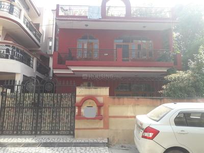 5+ BHK Independent House