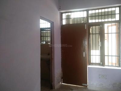Gallery Cover Image of 540 Sq.ft 1 BHK Independent Floor for buy in Sector 81 for 700000