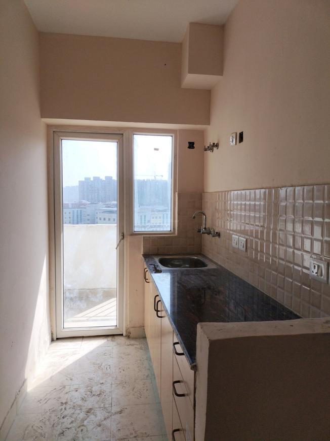 Amrapali Leisure Valley - Image 9