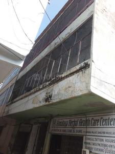 Gallery Cover Image of 3200 Sq.ft 4 BHK Apartment for buy in Rakabganj for 14000000