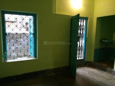 Gallery Cover Image of 1400 Sq.ft 2 BHK Independent Floor for rent in Dum Dum Cantonment for 10000