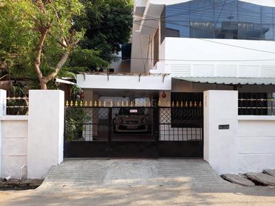 Gallery Cover Image of 5580 Sq.ft 10 BHK Independent House for buy in Anna Nagar for 120000000