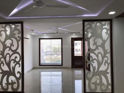 Gallery Cover Image of 2250 Sq.ft 4 BHK Independent Floor for buy in Sector 21D for 10000000