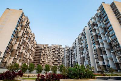 Gallery Cover Image of 1350 Sq.ft 3 BHK Apartment for buy in Wagholi for 7200000