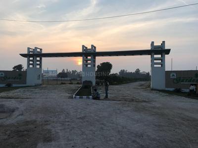 Gallery Cover Image of Sq.ft Residential Plot for buy in Darshan Purwa for 200000