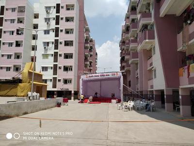 Gallery Cover Image of 1300 Sq.ft 3 BHK Apartment for buy in Peeramcheru for 5500000
