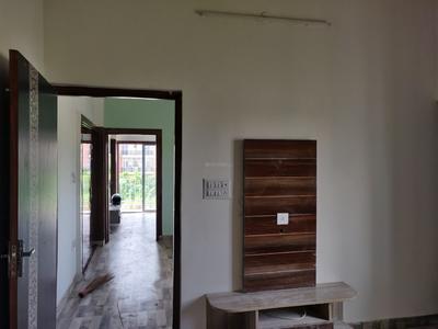 Gallery Cover Image of 200 Sq.ft 1 RK Independent Floor for rent in Sector 168 for 4000