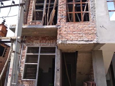 Gallery Cover Image of 600 Sq.ft 1 BHK Independent House for buy in Sector 105 for 3800000