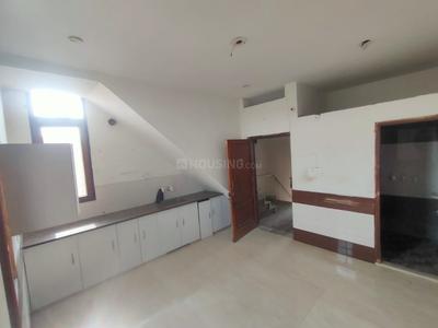 Gallery Cover Image of 500 Sq.ft 1 BHK Independent Floor for rent in Sector 65 for 6000