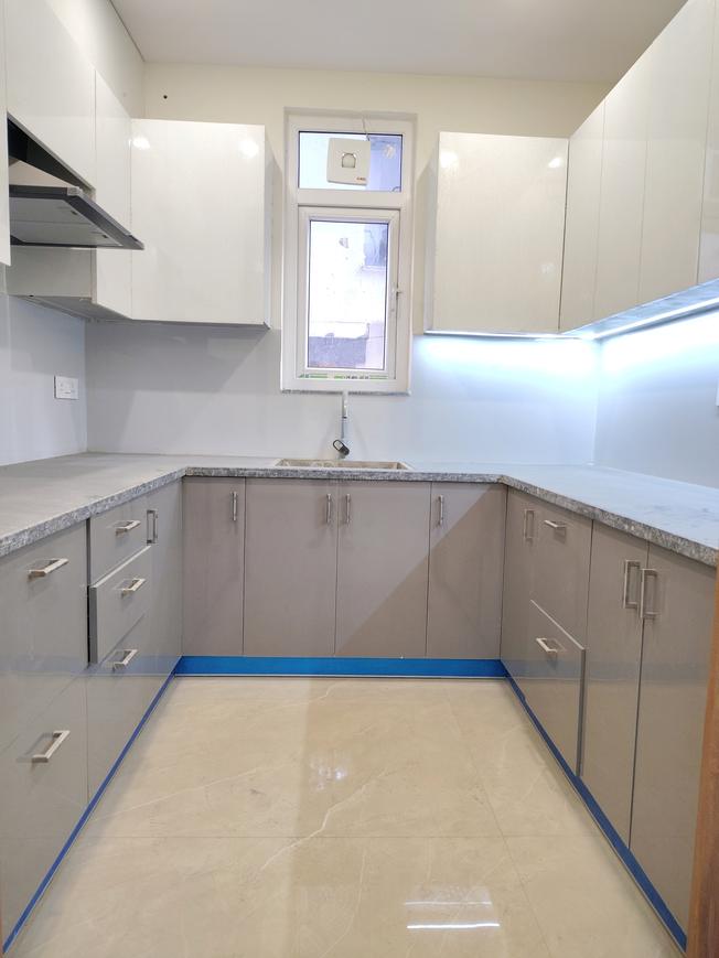 SK Oakwood Floor - Image 5