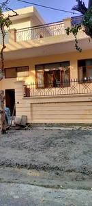 Gallery Cover Image of 1185 Sq.ft 2 BHK Independent House for buy in Sector 61 for 17000000