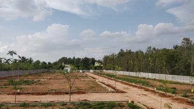 Gallery Cover Image of Sq.ft Residential Plot for buy in Krishnarajapura for 2640000
