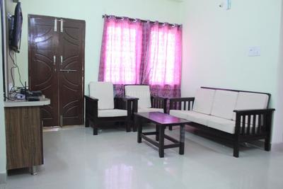Gallery Cover Image of 1300 Sq.ft 3 BHK Apartment for rent in Kondapur for 30550