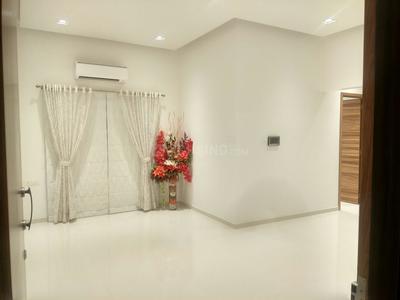 Gallery Cover Image of 650 Sq.ft 1 BHK Apartment for buy in Kharghar for 7000000