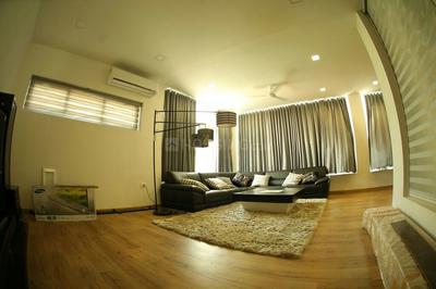 Gallery Cover Image of 4500 Sq.ft 4 BHK Independent House for rent in Panaiyur for 170000