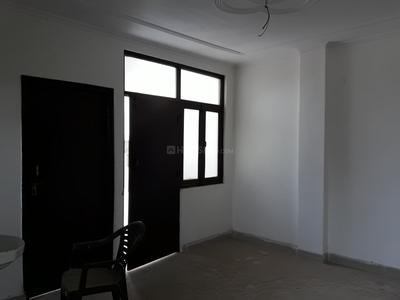 Gallery Cover Image of 900 Sq.ft 3 BHK Apartment for buy in Dayal Bagh Colony for 2200000