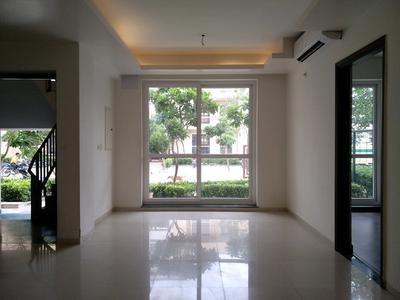 Gallery Cover Image of 1103 Sq.ft 3 BHK Independent Floor for buy in Sector 77 for 4963000