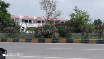 Gallery Cover Image of Sq.ft Residential Plot for buy in Telibagh for 380000