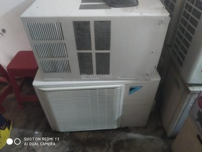Balcony Image of Jamshed Pasha Air Conditioner in Sector 76