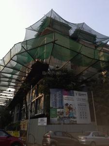 Gallery Cover Image of 650 Sq.ft 2 BHK Apartment for buy in Andheri West for 13900000