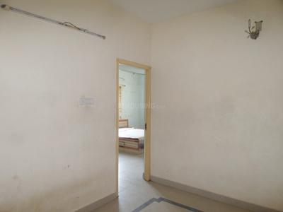 Gallery Cover Image of 1000 Sq.ft 2 BHK Apartment for rent in Sholinganallur for 12000