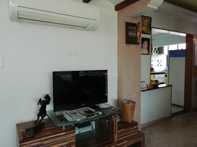 Gallery Cover Image of 1250 Sq.ft 2 BHK Apartment for rent in Kala Tirth, Satellite for 28000