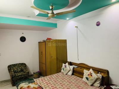 Gallery Cover Image of 1200 Sq.ft 3 BHK Apartment for buy in Saket for 5900000