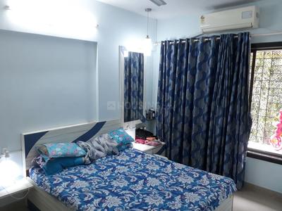 Gallery Cover Image of 750 Sq.ft 2 BHK Apartment for buy in Borivali West for 16000000