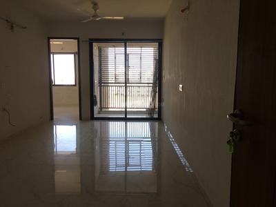 Gallery Cover Image of 1170 Sq.ft 2 BHK Apartment for rent in Motera for 13000