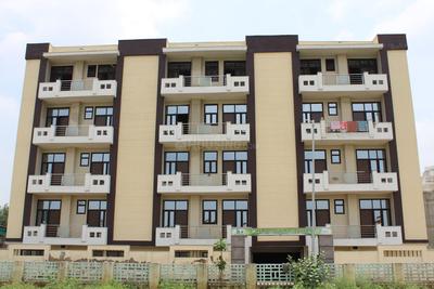 Gallery Cover Image of 1300 Sq.ft 2 BHK Apartment for buy in Sikandra for 3999999