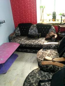 Gallery Cover Image of 750 Sq.ft 2 BHK Apartment for rent in Shanti Apartment, Behala for 10000