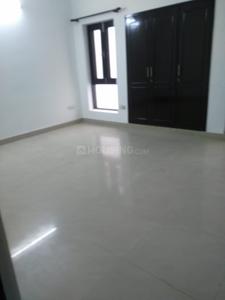 Gallery Cover Image of 2400 Sq.ft 3 BHK Independent House for rent in Arun Vihar, Sector 28 for 30000