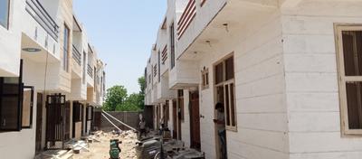 Gallery Cover Image of 450 Sq.ft 1 BHK Independent House for buy in Wave City for 1432000
