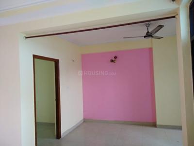 Gallery Cover Image of 1210 Sq.ft 2 BHK Apartment for rent in Vrinda City, Phi IV Greater Noida for 7000