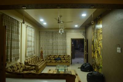 Gallery Cover Image of 3920 Sq.ft 4 BHK Villa for buy in Ghorpadi for 35000000