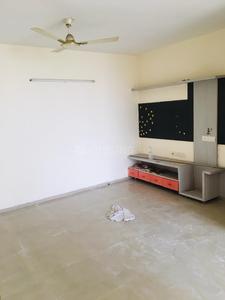 Gallery Cover Image of 2125 Sq.ft 3 BHK Apartment for rent in Emaar The Palm Drive, Sector 66 for 38500