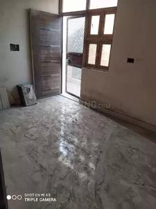 Gallery Cover Image of 350 Sq.ft 1 BHK Independent Floor for buy in Sector 17 Rohini for 1200000