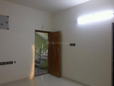 Gallery Cover Image of 572 Sq.ft 1 BHK Apartment for buy in Kovilambakkam for 3500000