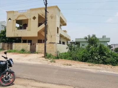 Gallery Cover Image of 1350 Sq.ft 2 BHK Independent House for buy in Dowlaiswaram for 4500000